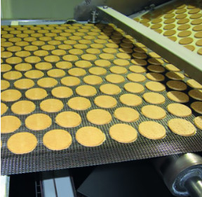 La maille à chaînes d'acier inoxydable roule la bande de conveyeur de fil de lien pour le four pour pâtisserie