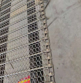 La catégorie comestible adaptée aux besoins du client 304 solides solubles câblent le lien de Mesh Conveyor Belt Metal Chain