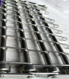 Bande de conveyeur plate augmentée de solides solubles Diamond Mesh Metal Sheet Wire For